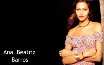 Картинка девушки ana+beatriz+barros модель шатенка платье украшения