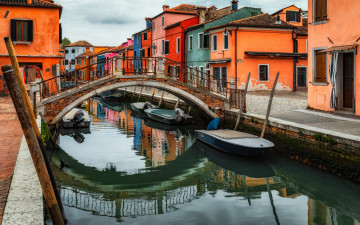 обоя города, венеция , италия, канал, мостик, лодки