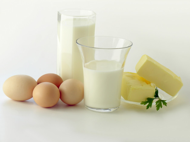 Обои картинки фото еда, масло,  молочные продукты, яйца, сливочное, молоко