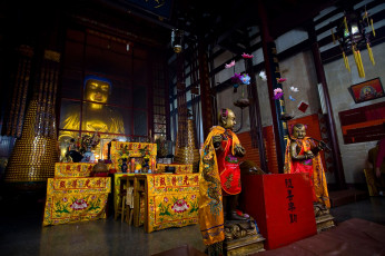 Картинка интерьер убранство роспись храма буддисткий храм