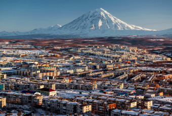 обоя петропавловск-камчатский, города, - панорамы, панорама, горы, дома, россия