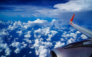Картинка природа облака под крылом самолёта крыло самолёт небо