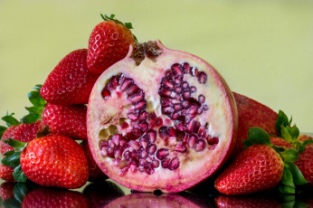 Картинка еда фрукты +ягоды ягоды гранат