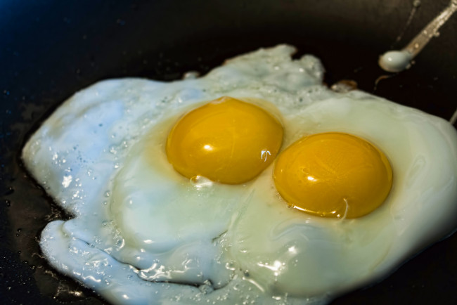 Обои картинки фото еда, Яичные блюда, яишня