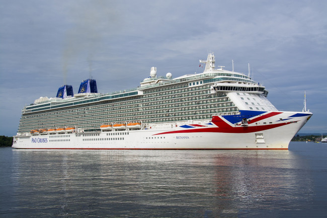 Обои картинки фото britannia, корабли, лайнеры, круиз, лайнер