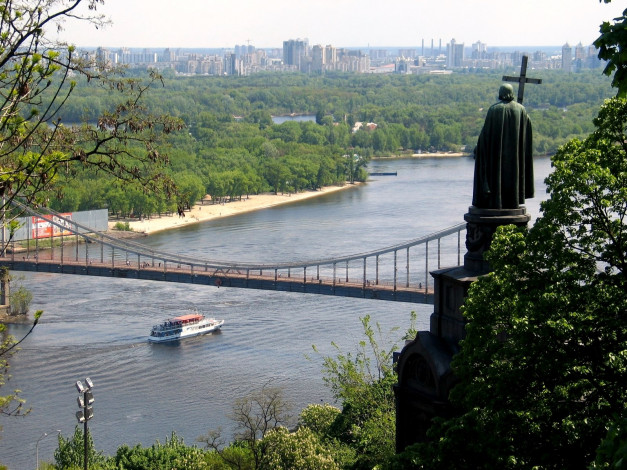 Обои картинки фото киев, города, украина, мост, днепр, памятник, пейзаж, корабль