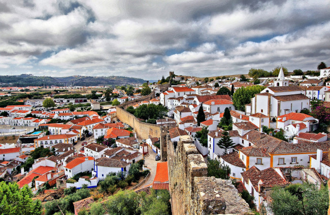Обои картинки фото обидуш, португалия, города, панорамы, дома, крыши, стена