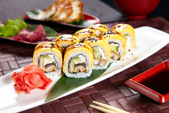 Обои картинки фото еда, рыба,  морепродукты,  суши,  роллы, японский