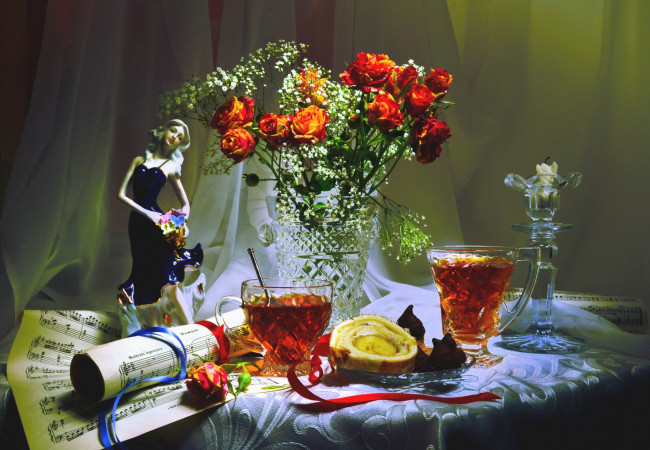 Обои картинки фото еда, натюрморт, чай, ноты, розы, статуэтка