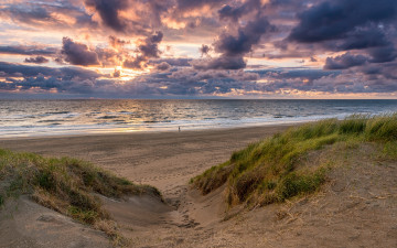 Картинка природа побережье океан тучи пляж