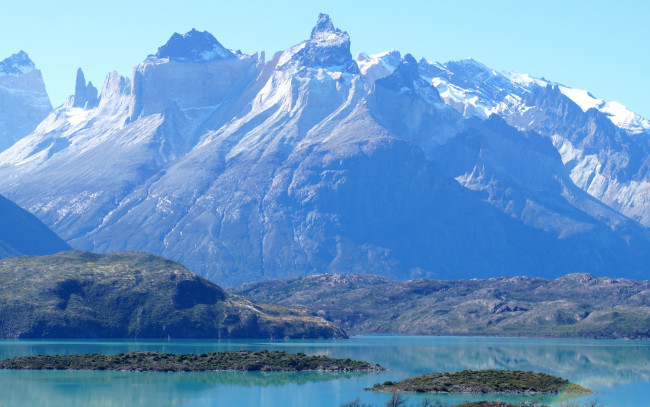 Обои картинки фото природа, горы, pehoe, lake, Чили, синева, patagonia, скалы, озеро