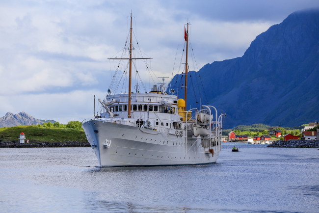 Обои картинки фото royal yacht ks norge, корабли, Яхты, суперяхта