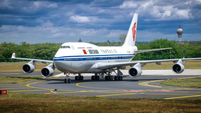Обои картинки фото boeing 747-4j6, авиация, пассажирские самолёты, авиалайнер