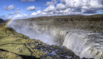 Картинка природа водопады водопад вода радуга обрыв камни облака небо