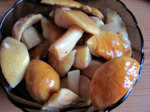 Картинка еда грибы +грибные+блюда боровики маринованные