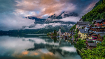 Картинка города гальштат+ австрия горы озеро туман