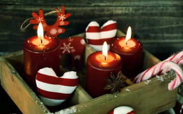 обоя праздничные, новогодние свечи, огоньки, олень, свечи, фигурка