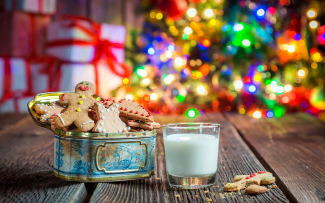 Обои картинки фото праздничные, угощения, имбирное, печенье, молоко