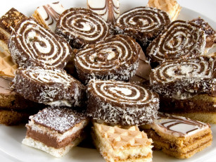 Картинка еда пирожные кексы печенье шоколадные кремовые