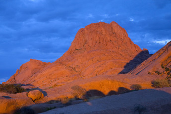 Картинка природа горы оранжевая гора