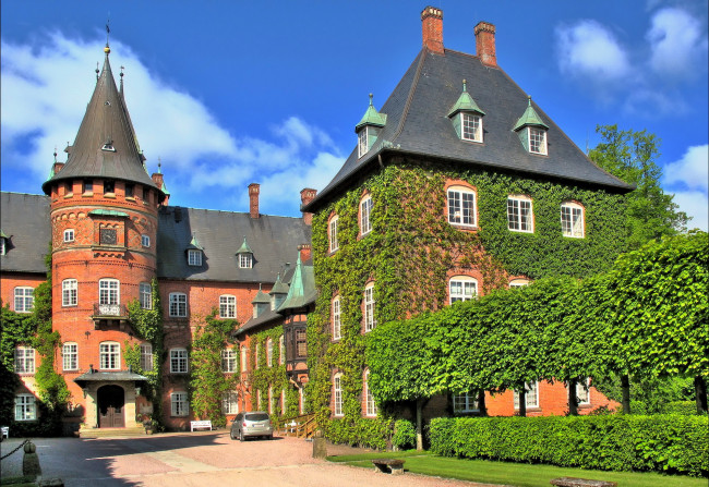 Обои картинки фото castle, trolleholm, швеция, города, дворцы, замки, крепости, замок