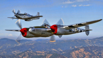 Картинка p-51 +p-38g авиация разные+вместе истребитель сопровождение полет бомбардировщик