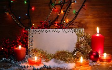 Картинка праздничные новогодние+свечи мишура свечи бумага бусы