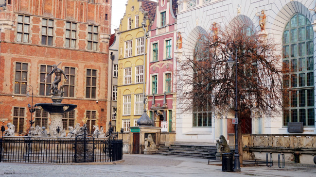 Обои картинки фото города, гданьск , польша, фонтан, здания, фонари