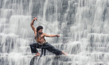 Картинка michael+demski мужчины каскад водопад michael demski меч оружие
