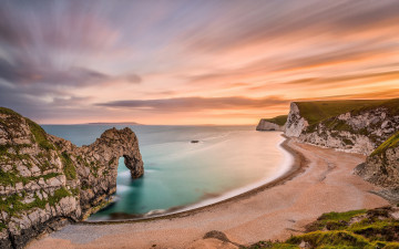 Картинка природа побережье дердл-дор скалистые ворота юрское англия выдержка небо пляж
