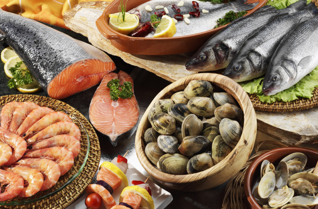 Обои картинки фото еда, рыба,  морепродукты,  суши,  роллы, морепродукты, свежие