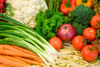 обоя еда, овощи, брокколи, помидоры, репчатый, лук, зелёный, салат, болгарский, перец, морковь, витамины, томаты