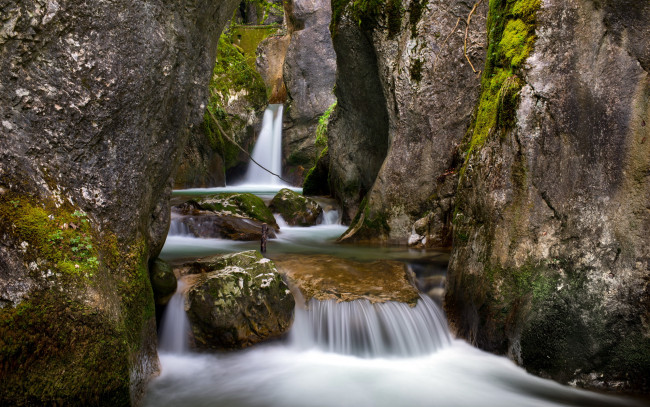 Обои картинки фото природа, водопады, скалы, горы, река