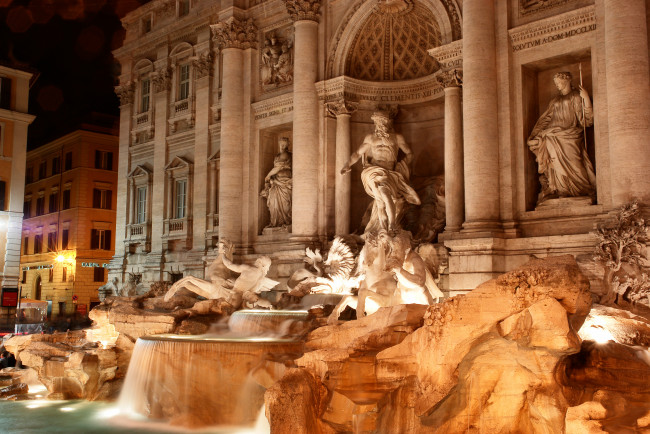 Обои картинки фото fontana, di, trevi, notte, города, рим, ватикан, италия, фонтан, дворец