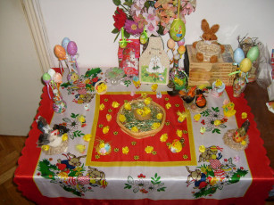 Картинка праздничные пасха пасхальный стол