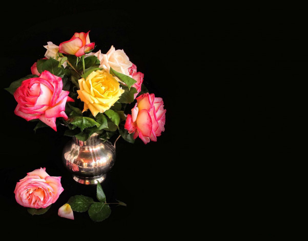 Обои картинки фото цветы, букеты,  композиции, ваза, флора, розы