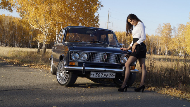 Обои картинки фото автомобили, -авто с девушками, lada, 2106