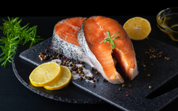 Картинка еда рыба +морепродукты +суши +роллы розмарин перец форель лимон