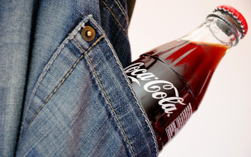 Картинка бренды coca cola карман бутылка