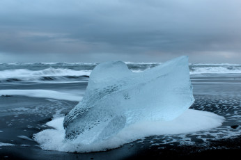 Картинка природа айсберги+и+ледники лед берег волны холод
