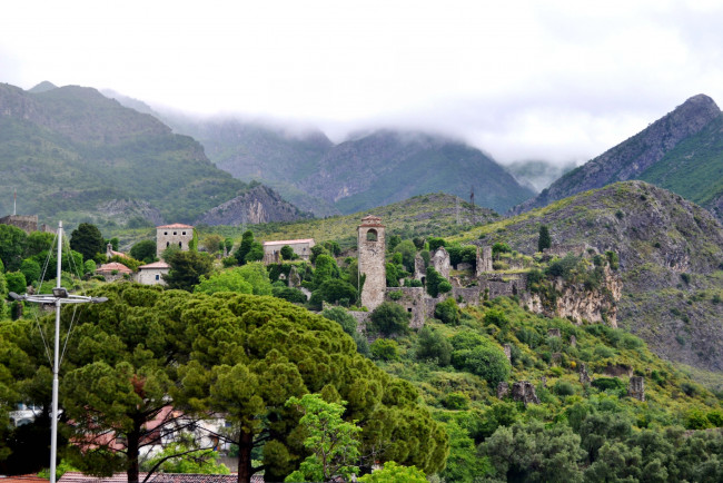 Обои картинки фото Черногория, бар, города, дворцы, замки, крепости, стены, горы, старый, город, крепость