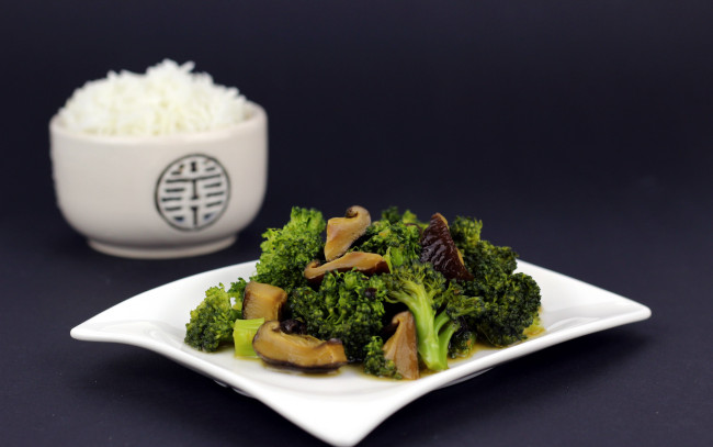 Обои картинки фото еда, капуста и её разновидности, грибы, брокколи, рис
