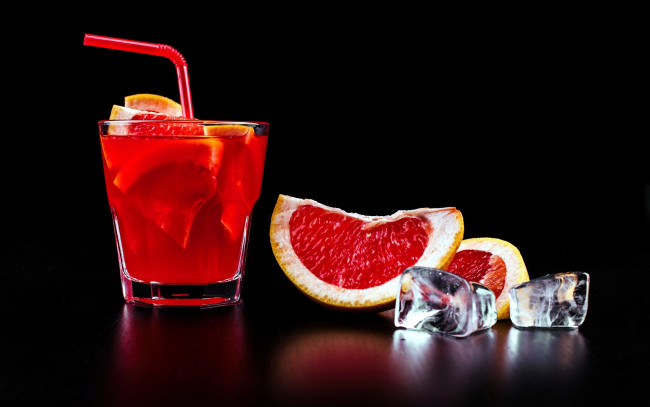 Обои картинки фото еда, напитки,  коктейль, коктейль, лед, грейпфрут
