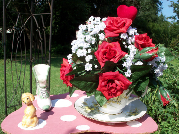 Обои картинки фото интерьер, декор, отделка, сервировка, букет, розы