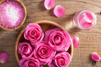 Картинка разное косметические+средства +духи розовые цветы розы натюрморт spa лепестки