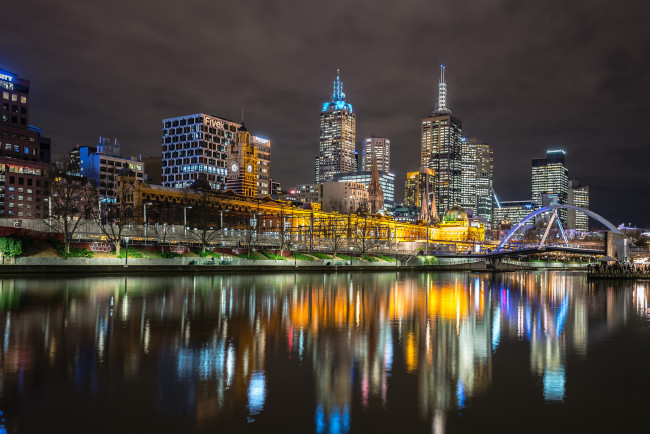 Обои картинки фото melbourne, города, мельбурн , австралия, небоскребы, огни, ночь