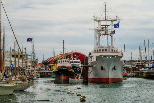 Обои картинки фото musee maritime, корабли, разные вместе, порт