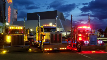 Картинка автомобили peterbilt trucks огни ночь грузовики