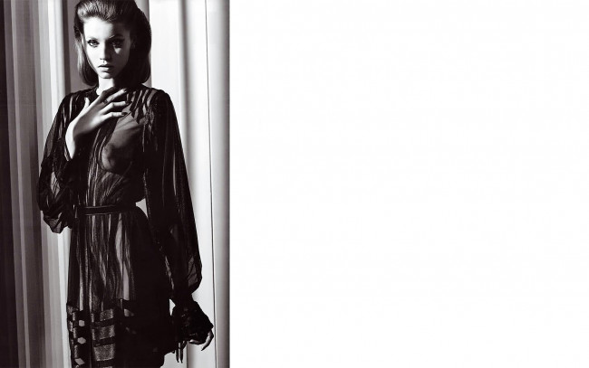 Обои картинки фото девушки, abbey kershaw, модель, черно-белая, наряд