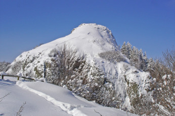 Картинка природа зима забор вершина снег